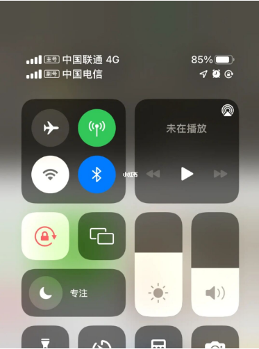 阿尔山苹果手机维修分享iPhone双卡信号解决办法 